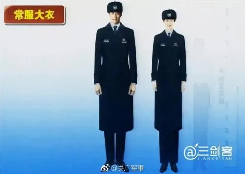 2018军队文职人员服装图片 部队文职人员制服照片