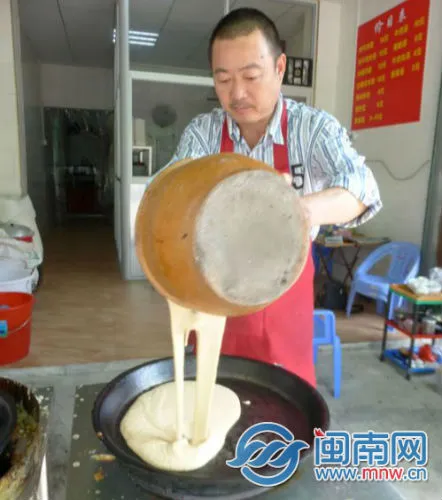 品漳州古早味“面发粿” 精心煎制留住当年的记忆