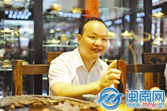 日春茶业总裁王启联笑谈创业史 从一斤50元到5万元